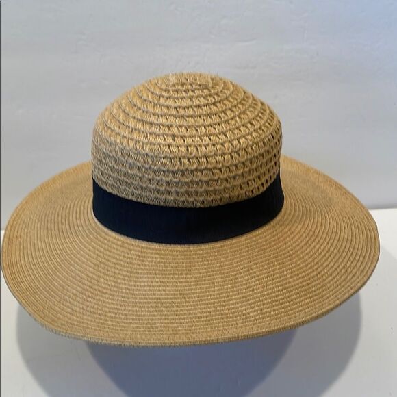 Elegant Tan Sun Hat with Black Band Nine West - Picture 2 of 9